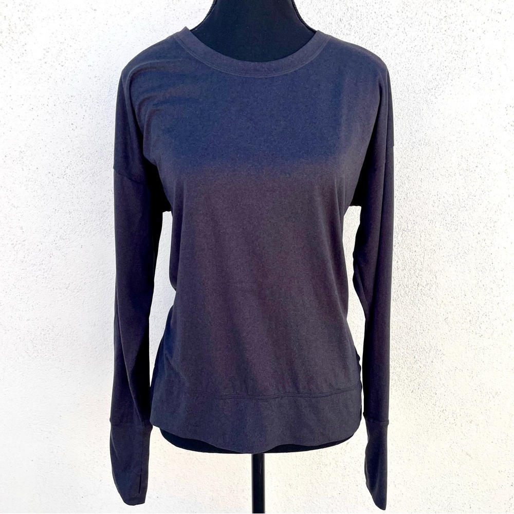 Leg3nd Active Long-Sleeve Crewneck Top Sz M Grey Thumbholes Run Soft Base Layer